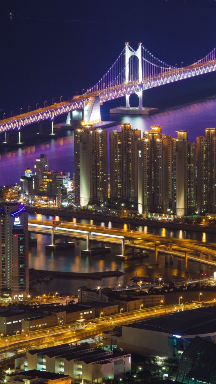 Horizonte de la Ciudad Durante la Noche. Wallpaper in 720x1280 Resolution