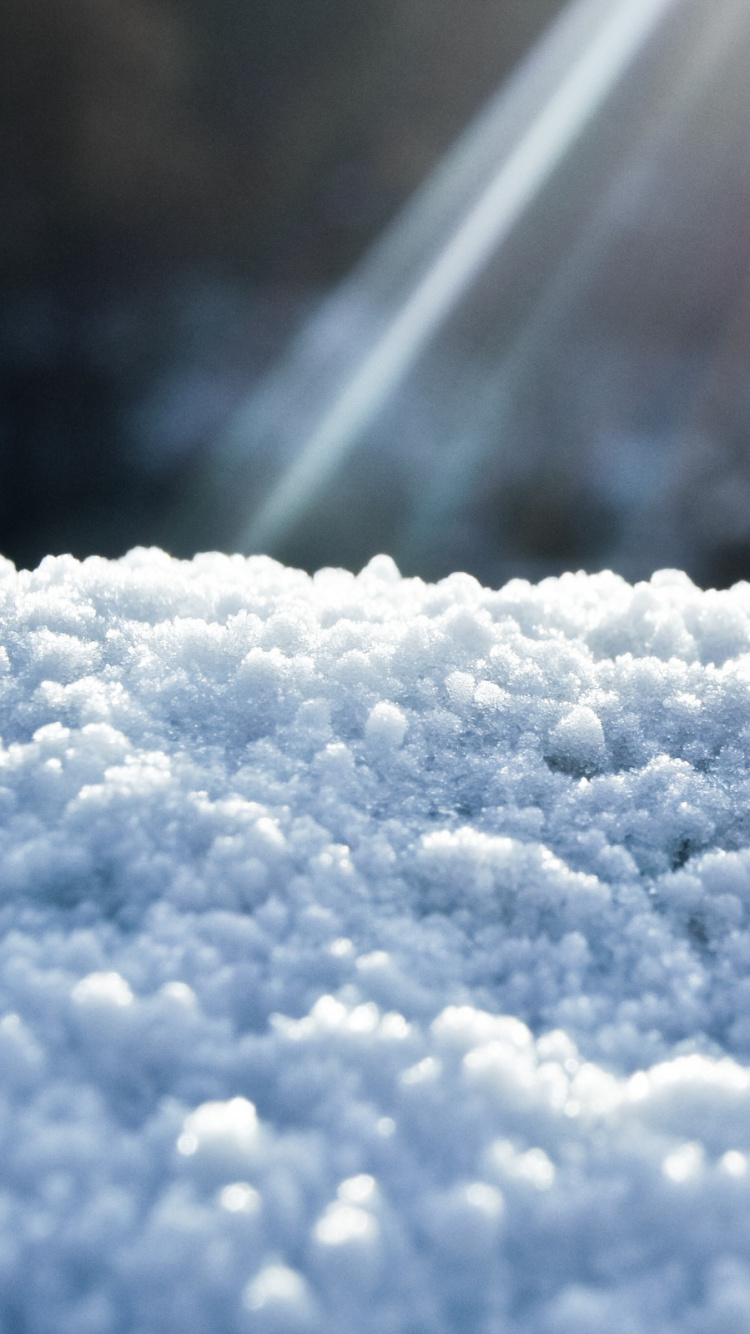 Nieve Blanca en el Suelo. Wallpaper in 750x1334 Resolution