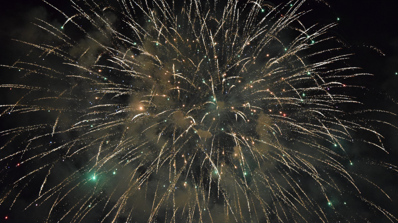 Fireworks, Sparkler, New Years Day, Darkness, Midnight. Wallpaper in 1280x720 Resolution