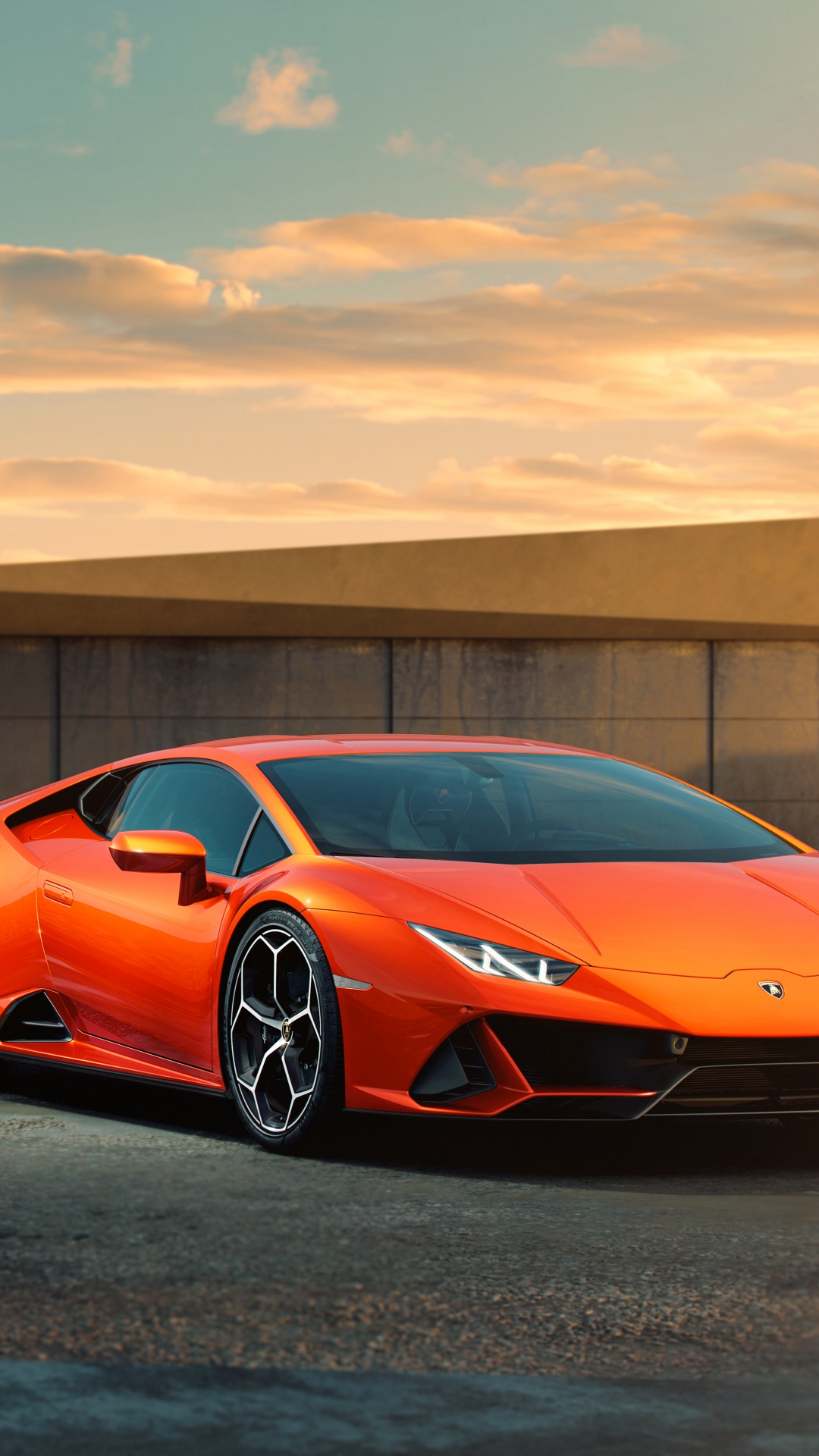 Porsche 911 Rojo y Blanco Estacionado Sobre Pavimento de Hormigón Gris Durante el Día. Wallpaper in 1080x1920 Resolution