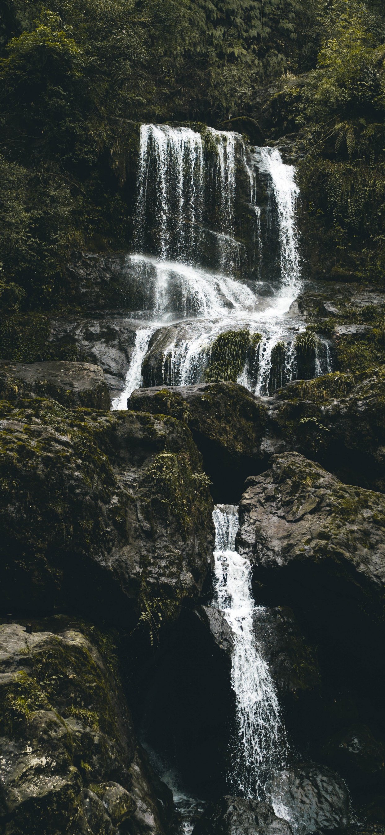 Apple, Wasserfall, Wasserressourcen, Gewässer, Naturlandschaft. Wallpaper in 1242x2688 Resolution