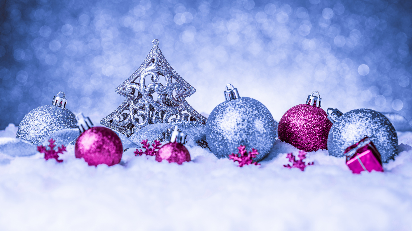 Le Jour De Noël, Ornement de Noël, Nouvelle Année, Décoration de Noël, Purple. Wallpaper in 1366x768 Resolution