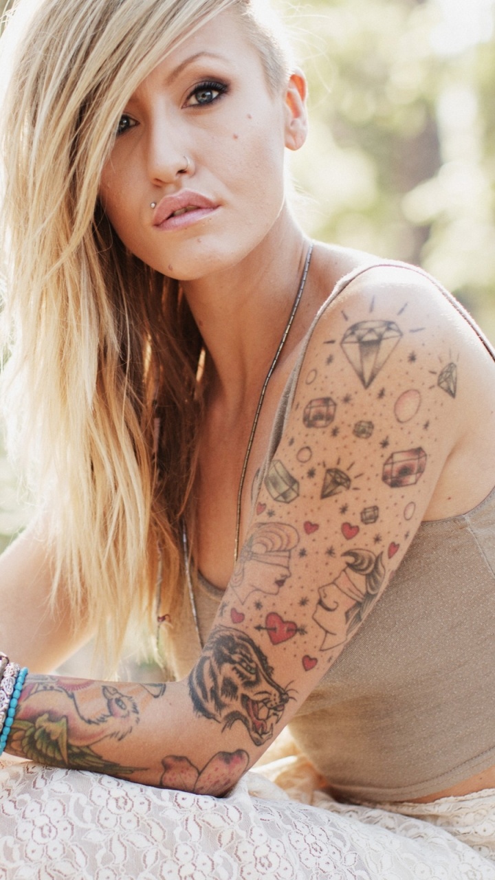 Blond, Beauty, Hair, Arm, Shoulder. Wallpaper in 720x1280 Resolution