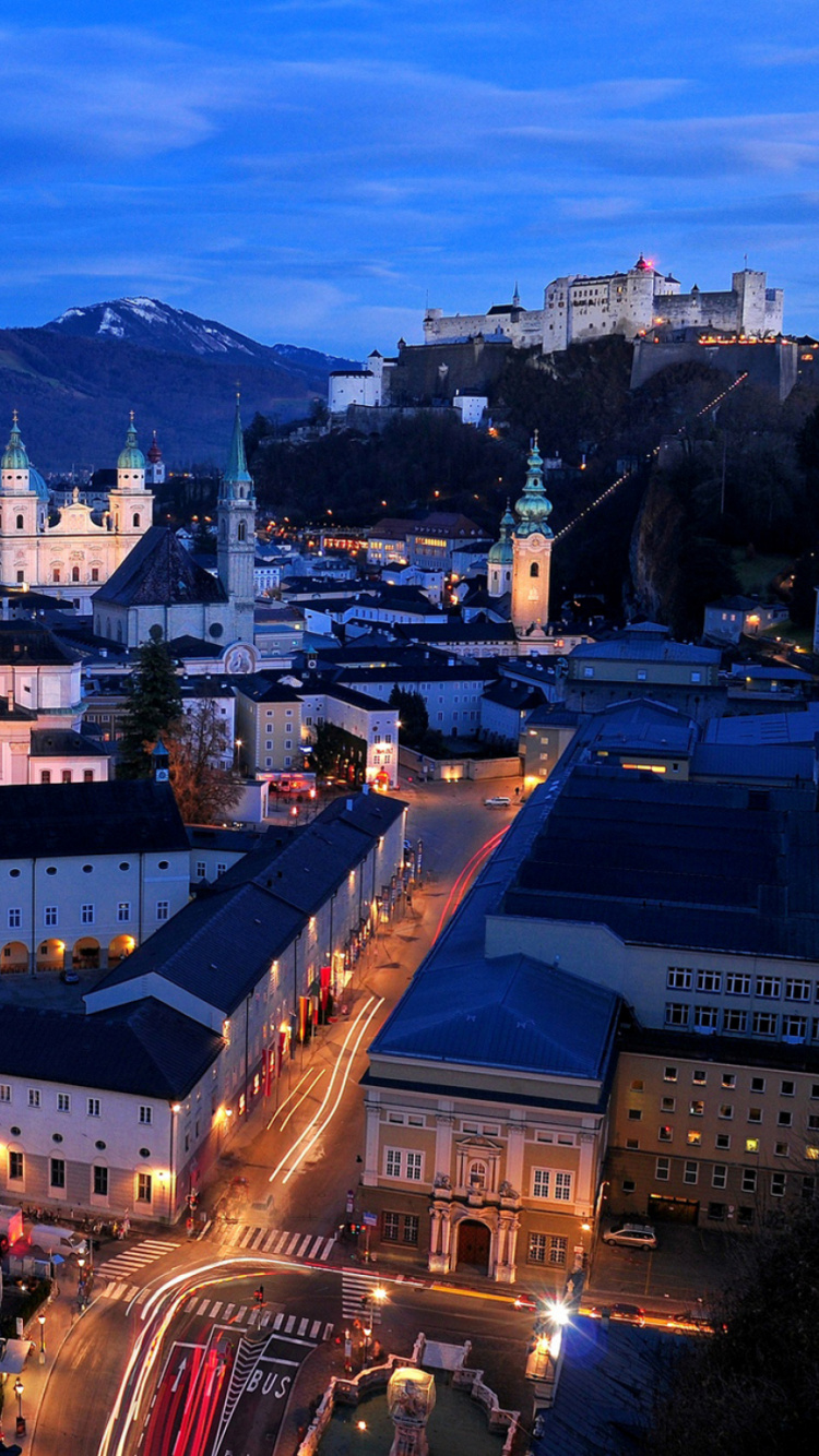 Vue Aérienne Des Bâtiments de la Ville Pendant la Nuit. Wallpaper in 750x1334 Resolution