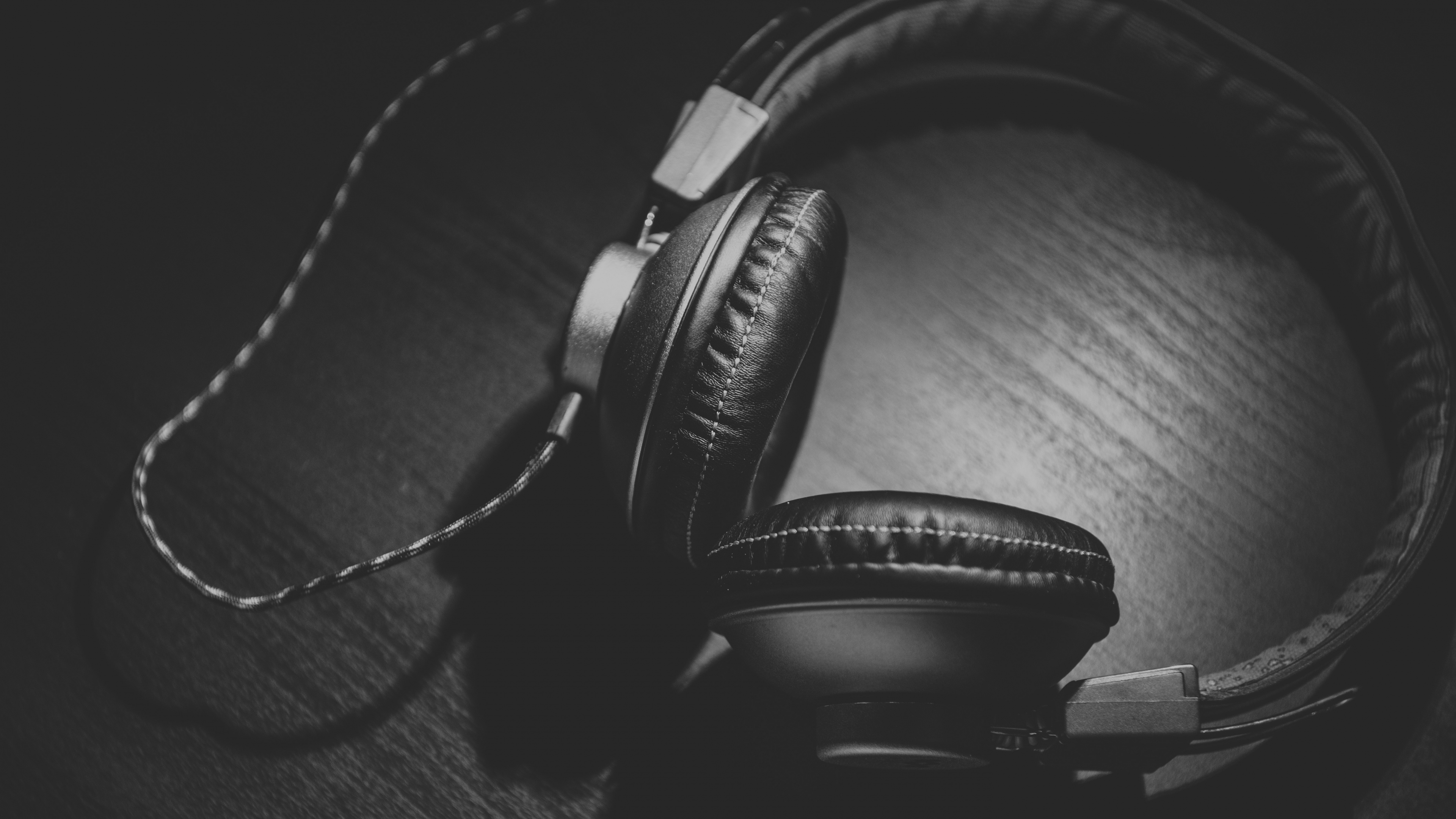 Headphones, Black, Audio Equipment, Electronic Device, Technology. Wallpaper in 3840x2160 Resolution