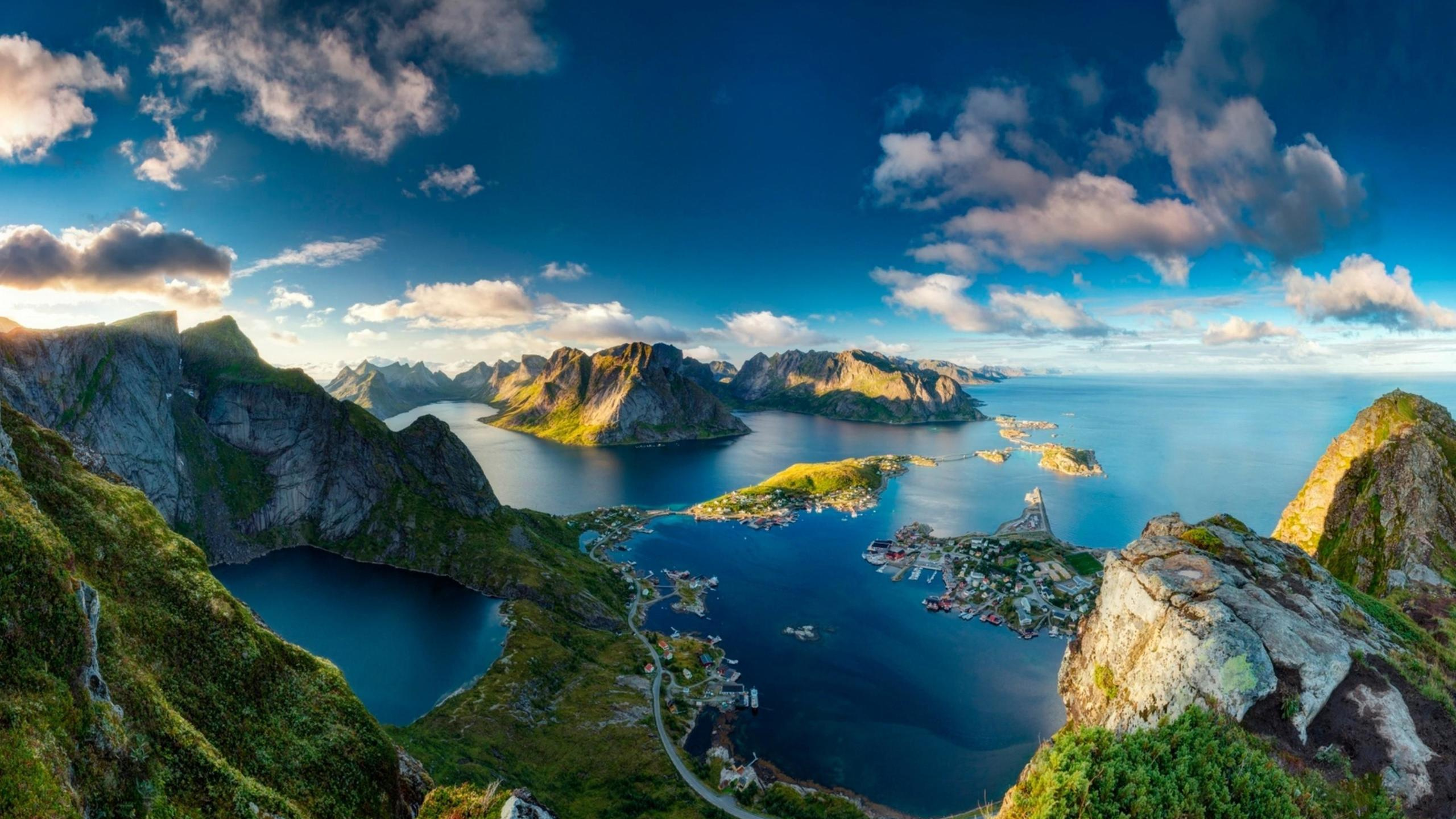 Aerial View of Lake and Mountains During Daytime. Wallpaper in 2560x1440 Resolution