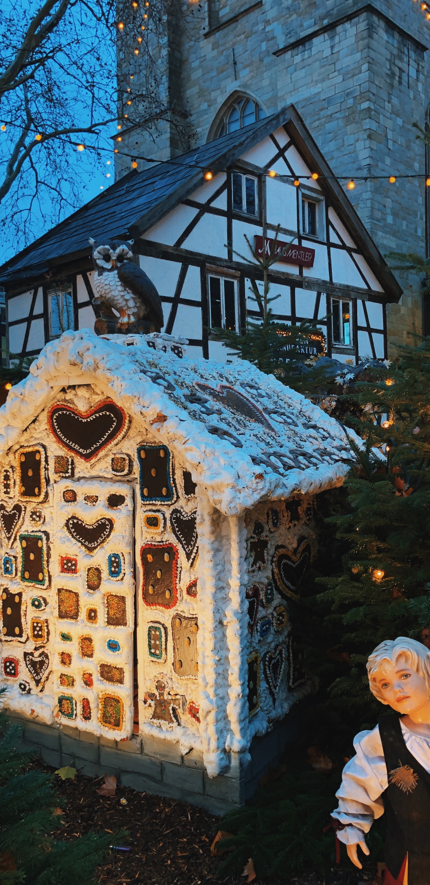 Winter, Haus, Weihnachtsdekoration, Startseite, Familie Kiefer. Wallpaper in 1440x2960 Resolution