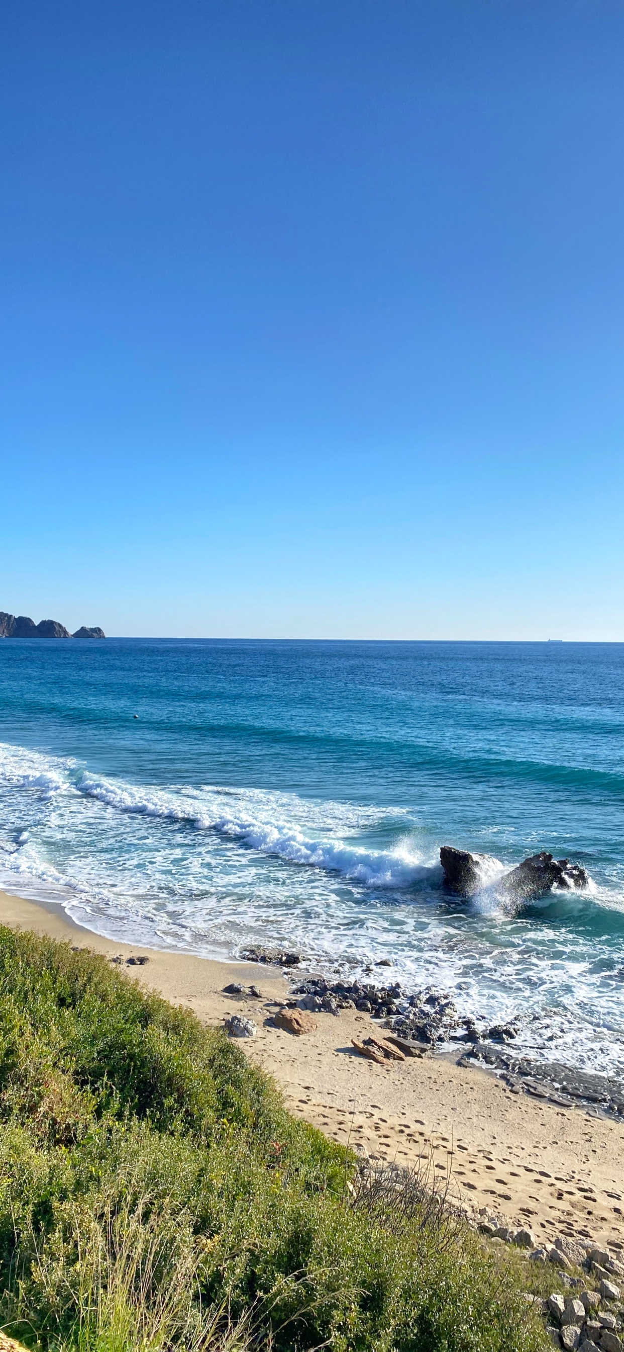 Plage de Kleopatra, le Vent Vague, Cove, Eau, Les Ressources en Eau. Wallpaper in 1242x2688 Resolution