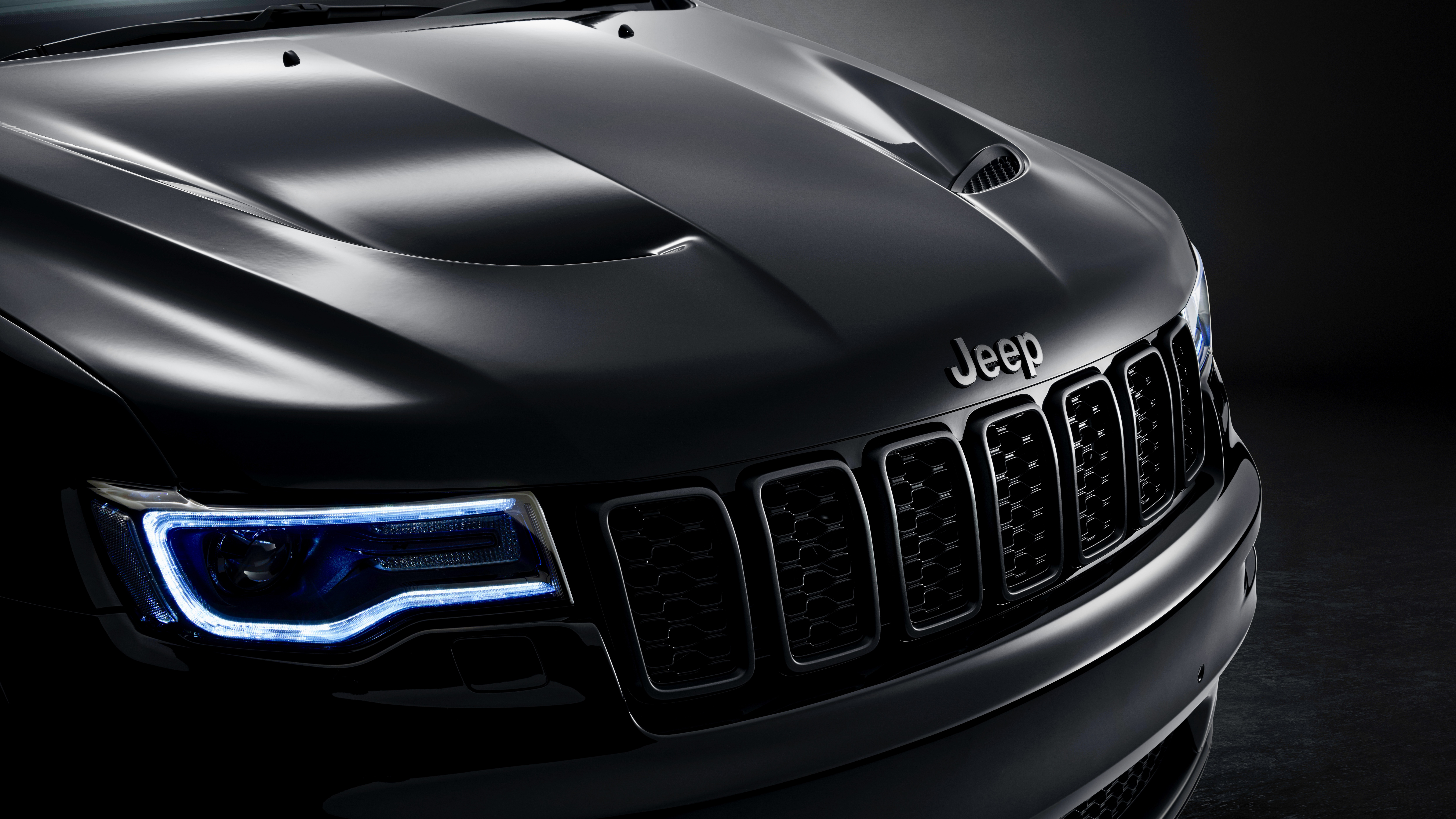 Mercedes Benz Clase c Negro. Wallpaper in 7680x4320 Resolution