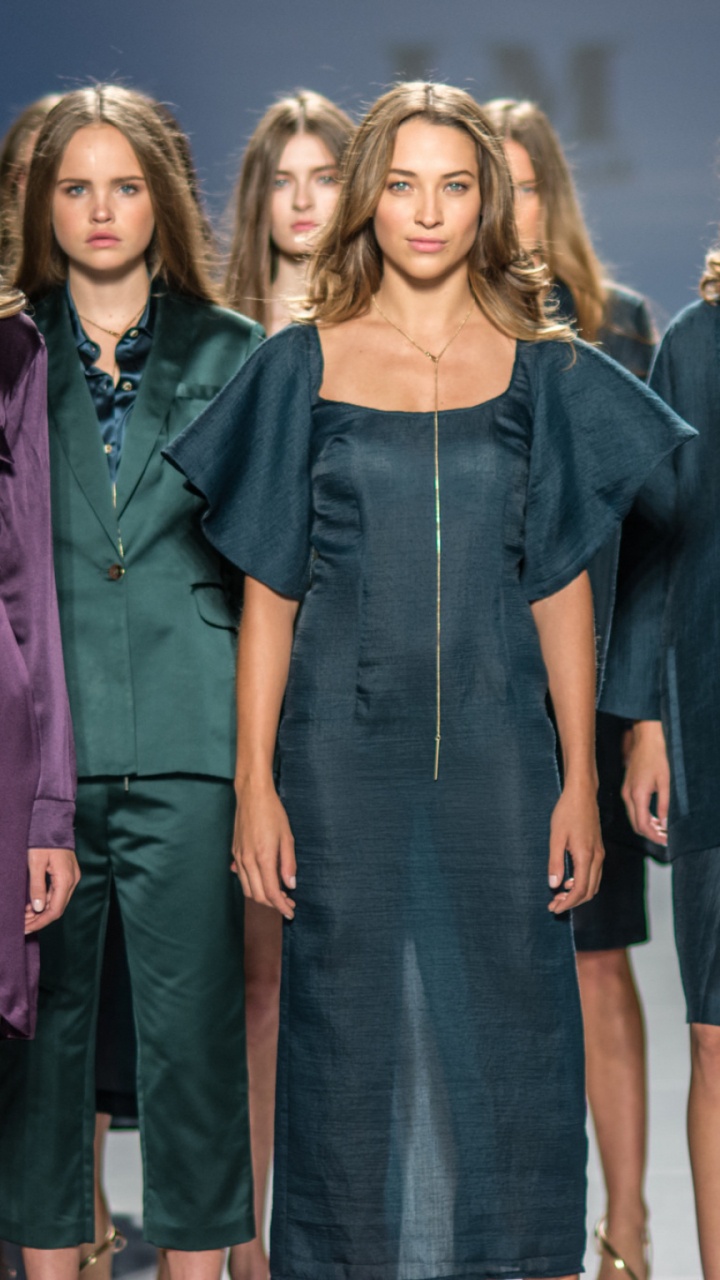 Modèle de Mode, Défilé, Modèle, Design de Mode, la Haute Couture. Wallpaper in 720x1280 Resolution