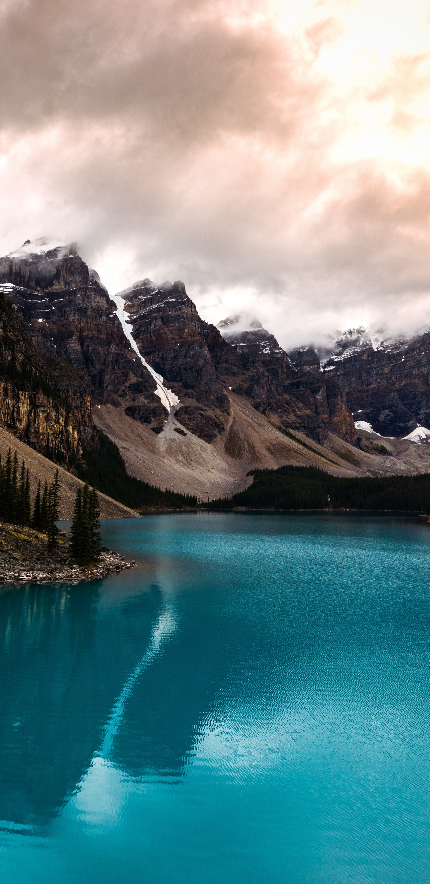 Moraine Lake, Montaña, Lago, Cuerpo de Agua, Paisaje Natural. Wallpaper in 1440x2960 Resolution