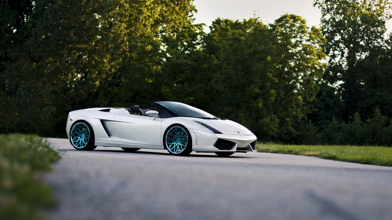White Lamborghini Aventador on Road During Daytime. Wallpaper in 1366x768 Resolution