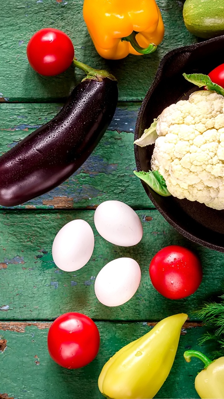 Poivrons Jaunes et Rouges et Piments Verts. Wallpaper in 720x1280 Resolution