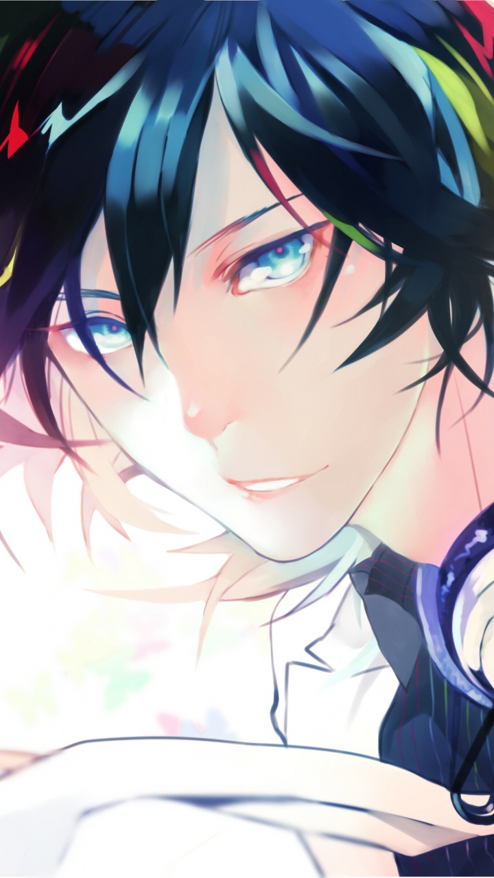 Chica Con Cabello Verde Con Auriculares Personaje de Anime. Wallpaper in 720x1280 Resolution