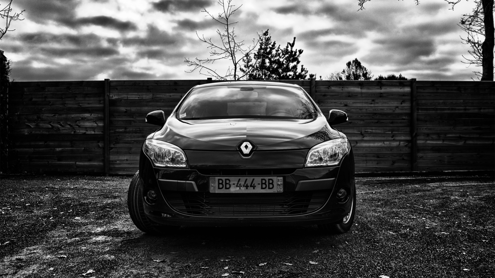 Graustufenfoto Von Mercedes Benz Auto. Wallpaper in 1920x1080 Resolution