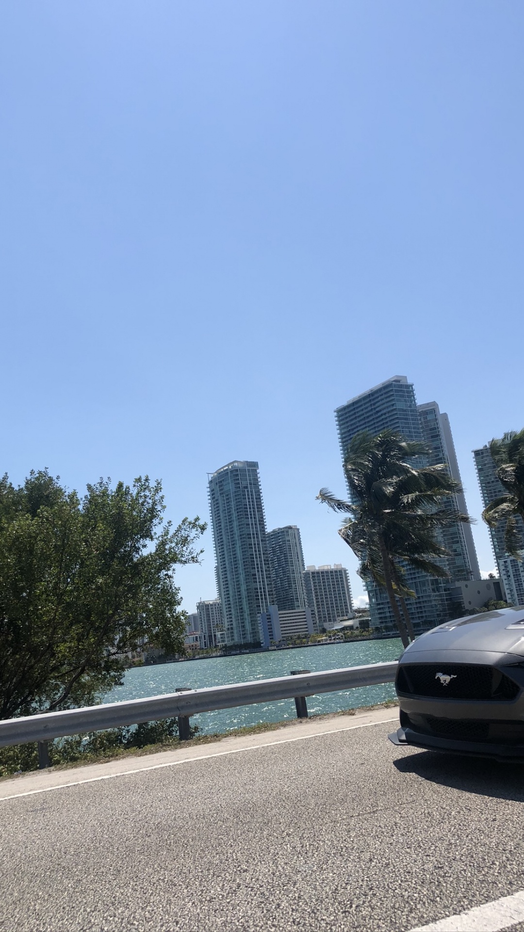 King, Mid Size Car, Compact Car, Daytime, Tower Block. Wallpaper in 1080x1920 Resolution