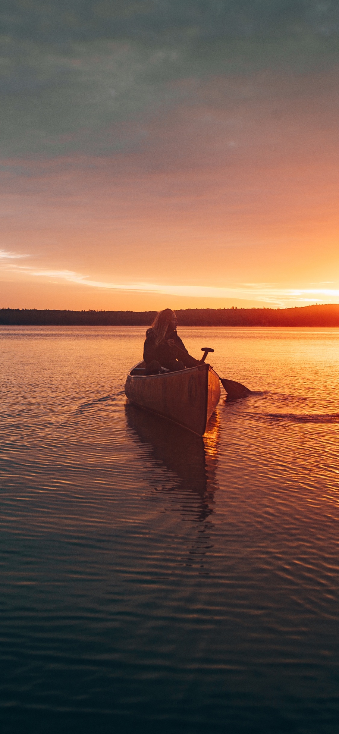 Wasser, Sonnenuntergang, Reflexion, Horizont, Cloud. Wallpaper in 1125x2436 Resolution