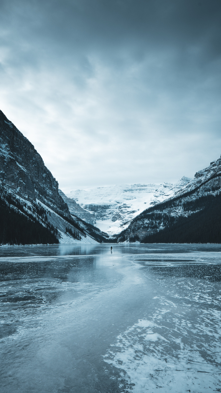 Lake Louise, Lac, Les Reliefs Montagneux, Nature, Highland. Wallpaper in 750x1334 Resolution