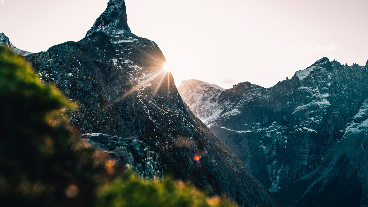 Bergigen Landschaftsformen, Natur, Naturlandschaft, Bergkette, Licht. Wallpaper in 1280x720 Resolution