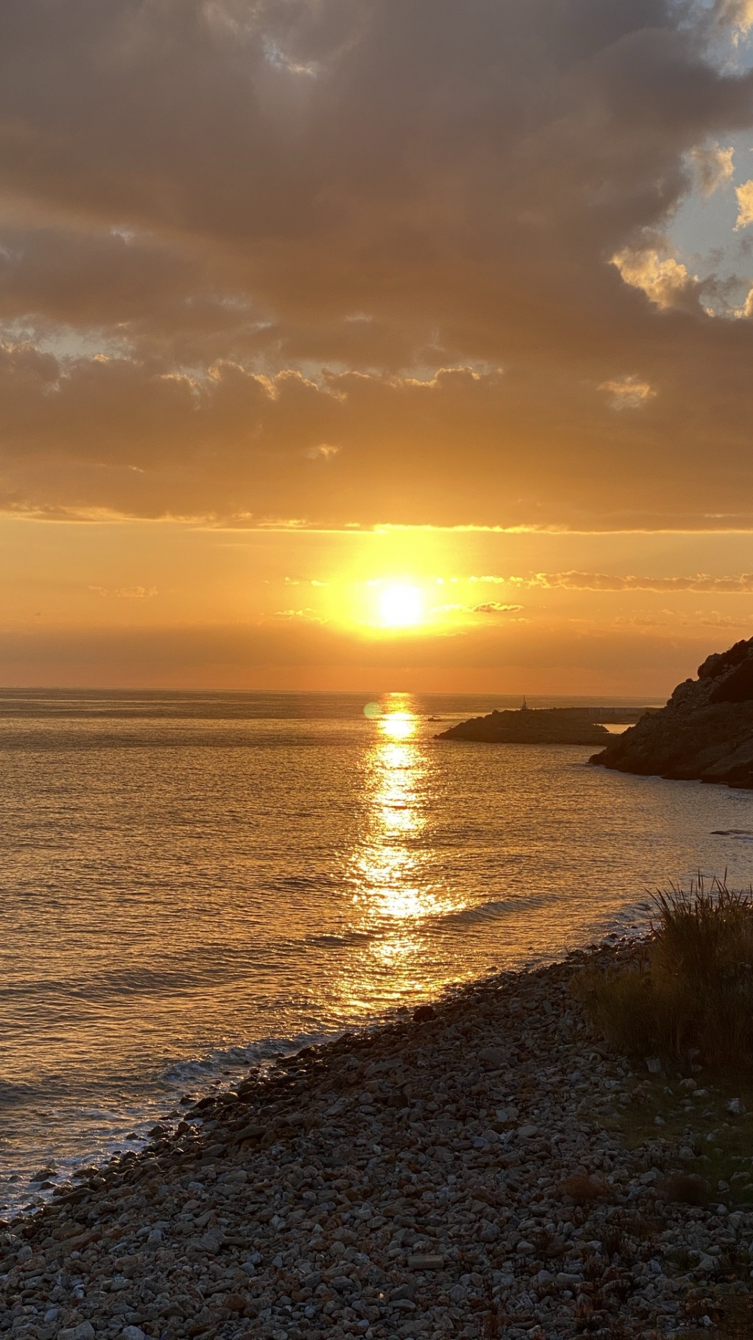 Horizont, Wasser, Cloud, Atmosphäre, Afterglow. Wallpaper in 1080x1920 Resolution