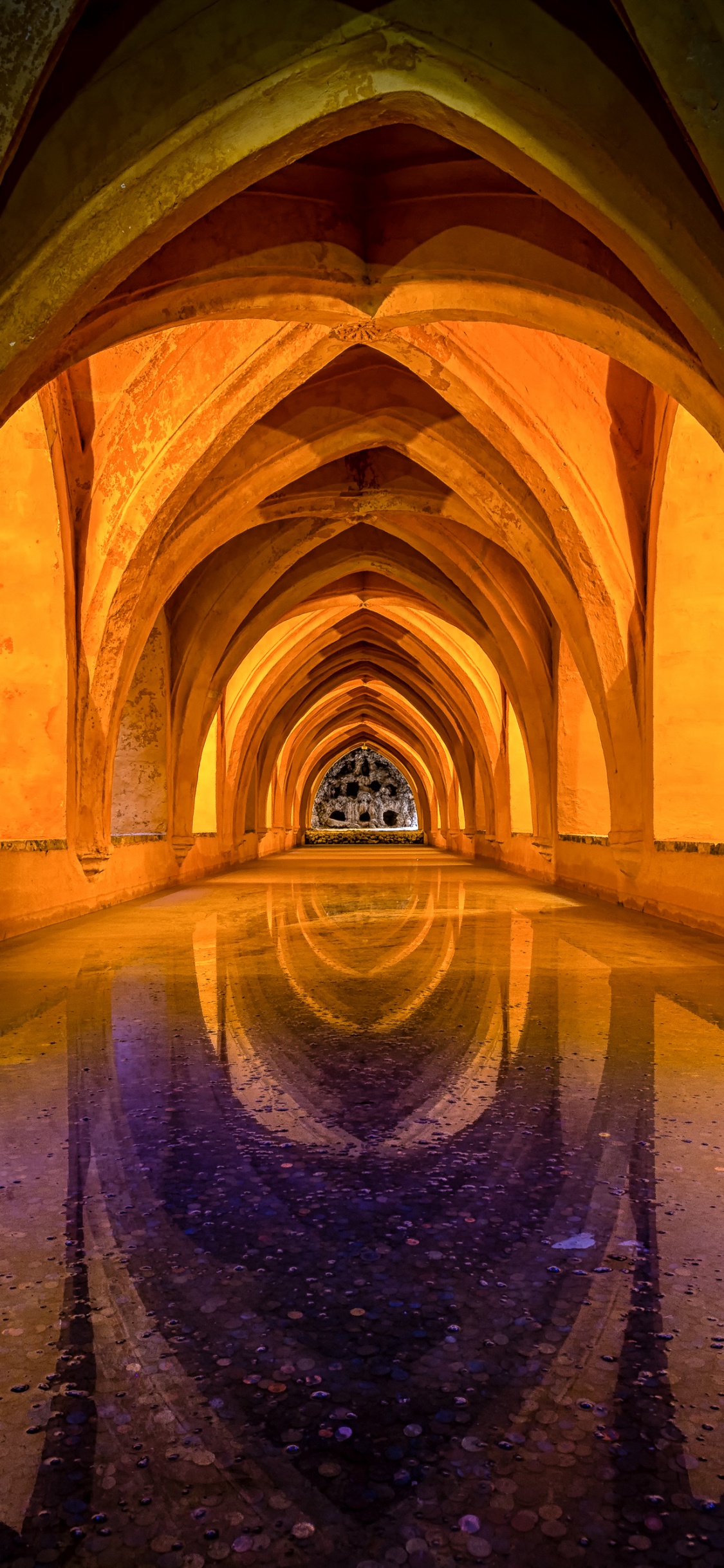 Túnel de Hormigón Marrón Con Luz.. Wallpaper in 1125x2436 Resolution