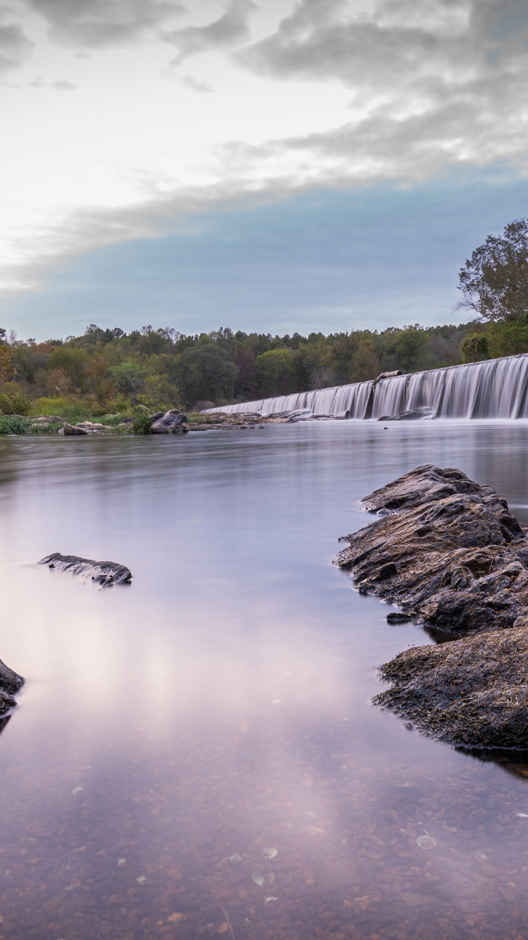 Reflexion, Wasser, Cloud, Naturlandschaft, Baum. Wallpaper in 750x1334 Resolution