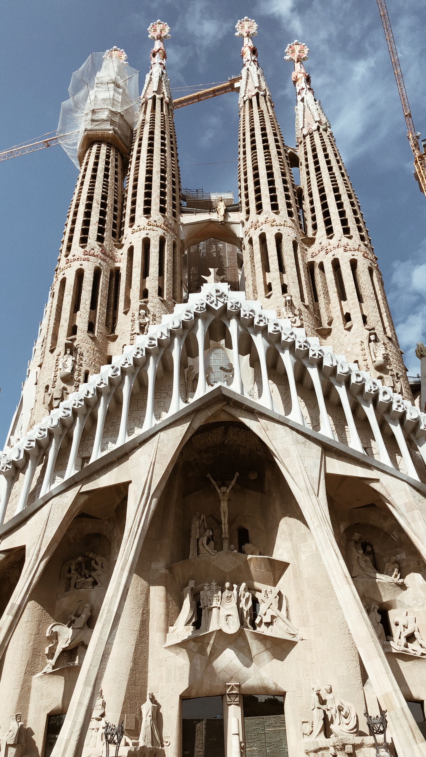 Barcelona, La Sagrada Familia, Architecture, Landmark, Facade. Wallpaper in 1440x2560 Resolution