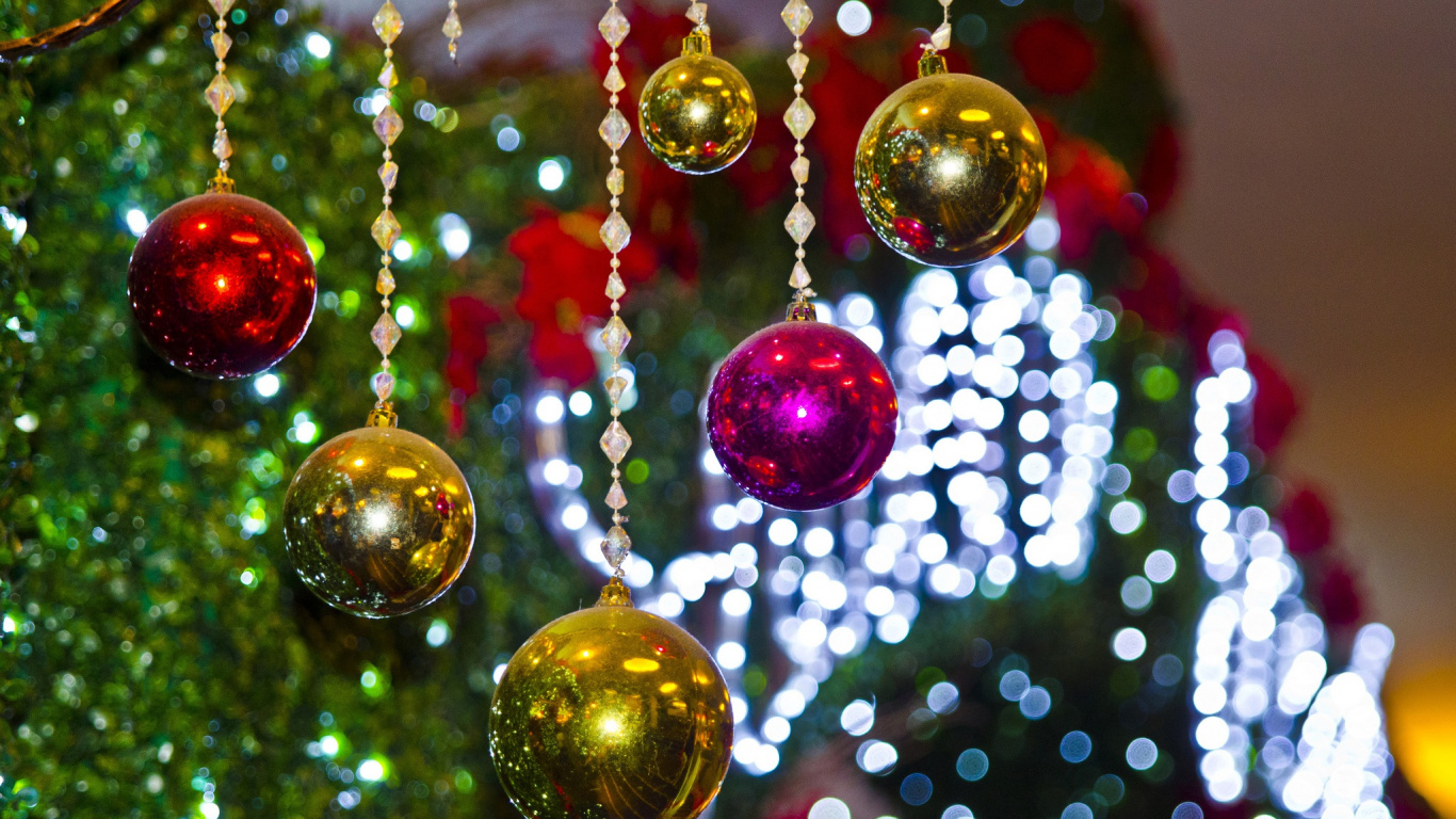 Christmas Ornament, Christmas Day, Holiday, Christmas Decoration, Tree. Wallpaper in 1366x768 Resolution