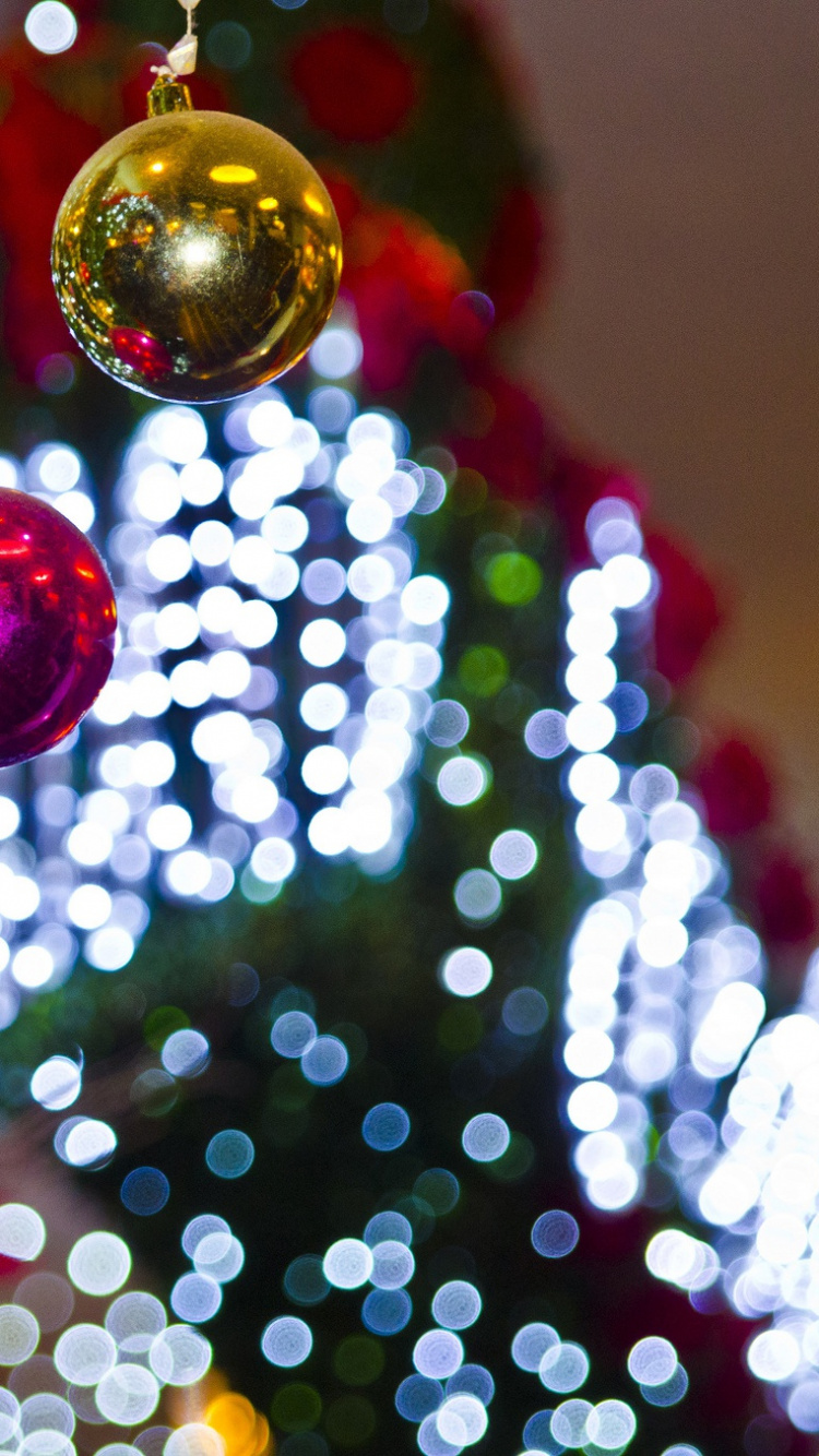 Christmas Ornament, Christmas Day, Holiday, Christmas Decoration, Tree. Wallpaper in 750x1334 Resolution