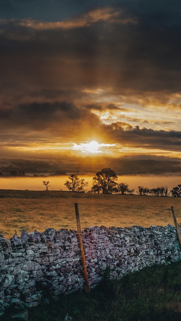 Cloud, Sonnenlicht, Atmosphäre, Afterglow, Naturlandschaft. Wallpaper in 720x1280 Resolution