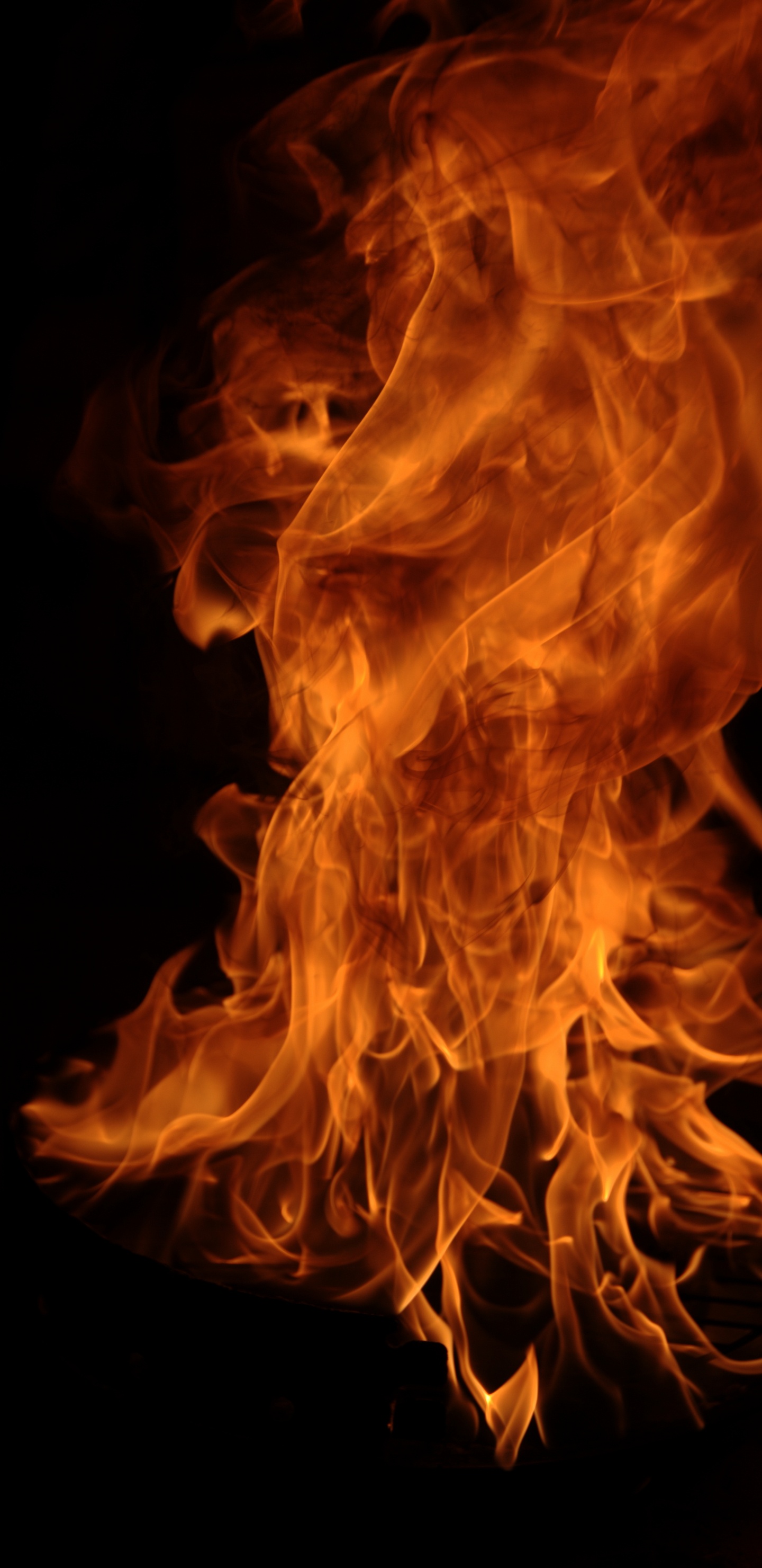 Illustration de Feu Orange et Noir. Wallpaper in 1440x2960 Resolution