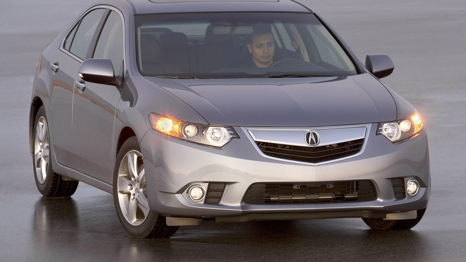 Gray Honda Sedan on Gray Asphalt Road. Wallpaper in 1920x1080 Resolution