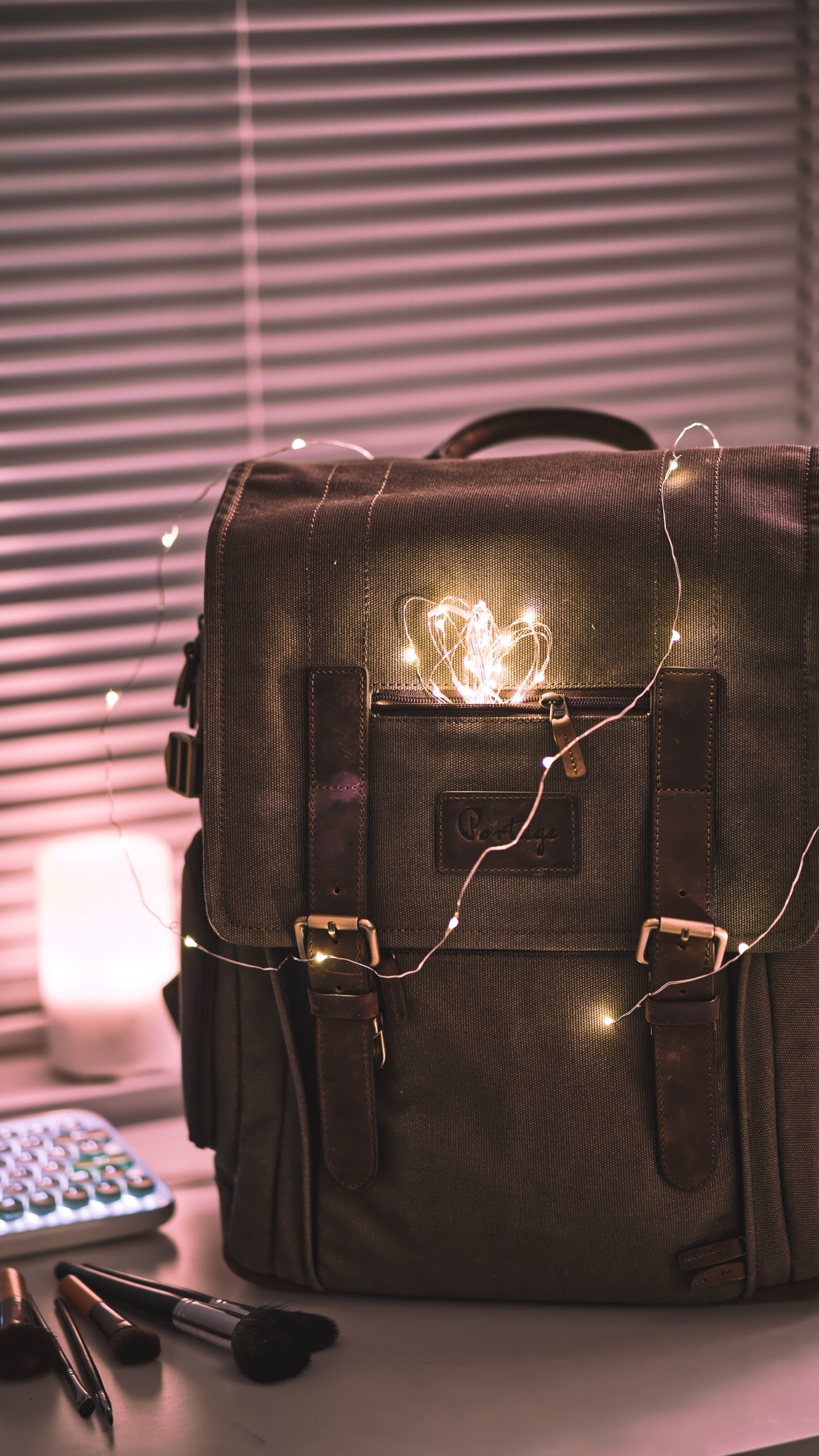 Black Leather Handbag on Table. Wallpaper in 1440x2560 Resolution