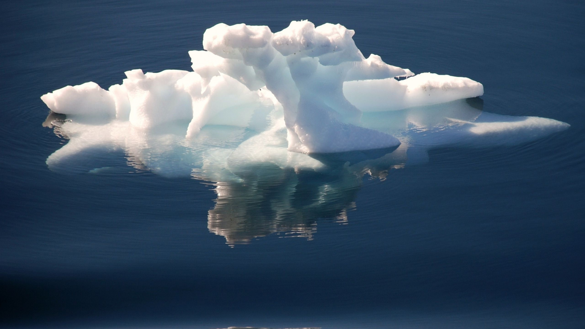 White Ice on Body of Water. Wallpaper in 1920x1080 Resolution