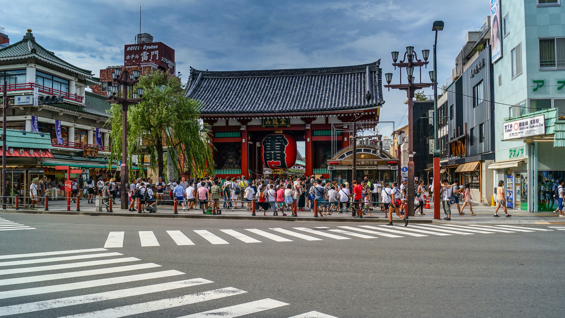 People Walking on Pedestrian Lane During Daytime. Wallpaper in 1920x1080 Resolution