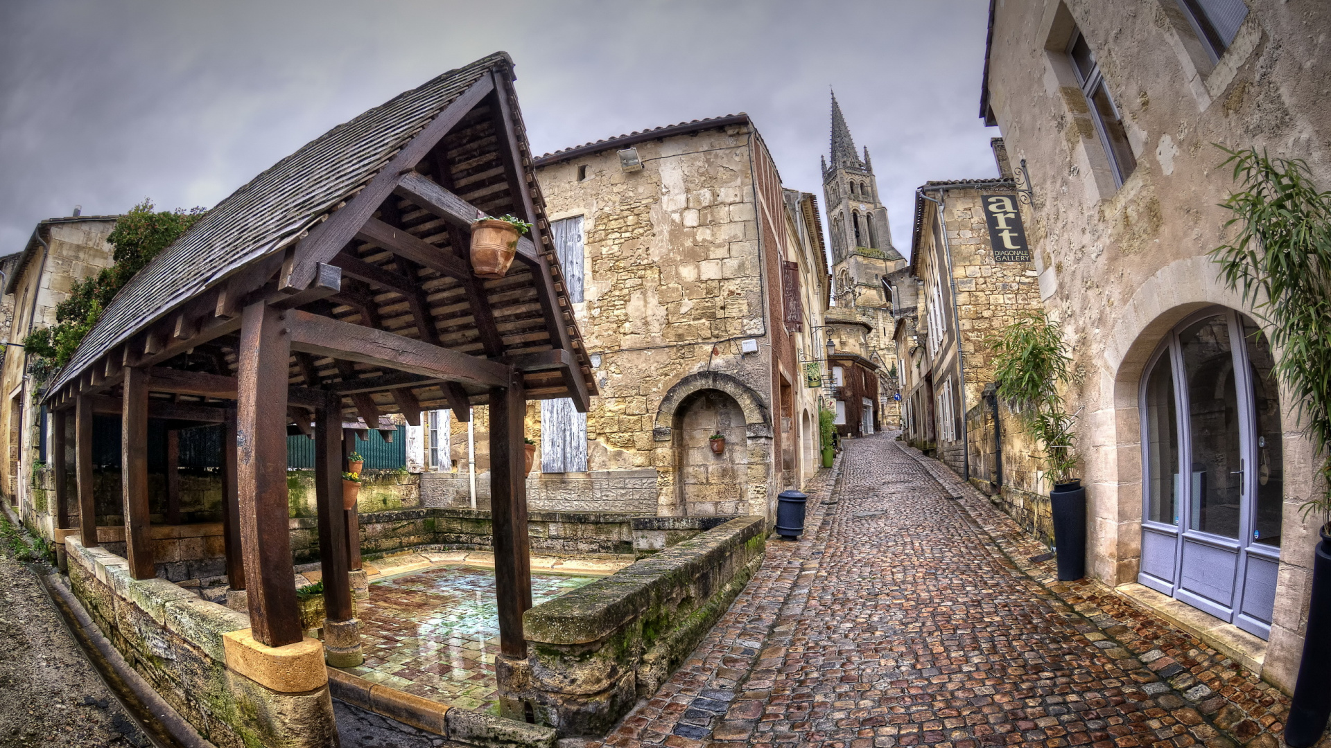 Brown Brick Pathway Near Brown Concrete Building During Daytime. Wallpaper in 1920x1080 Resolution