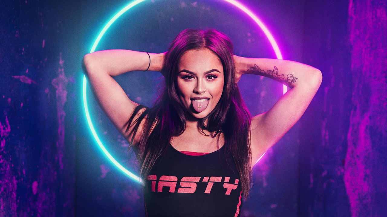 Canal 4, Programa de Juegos, Morado, Luz, Rosa. Wallpaper in 1280x720 Resolution