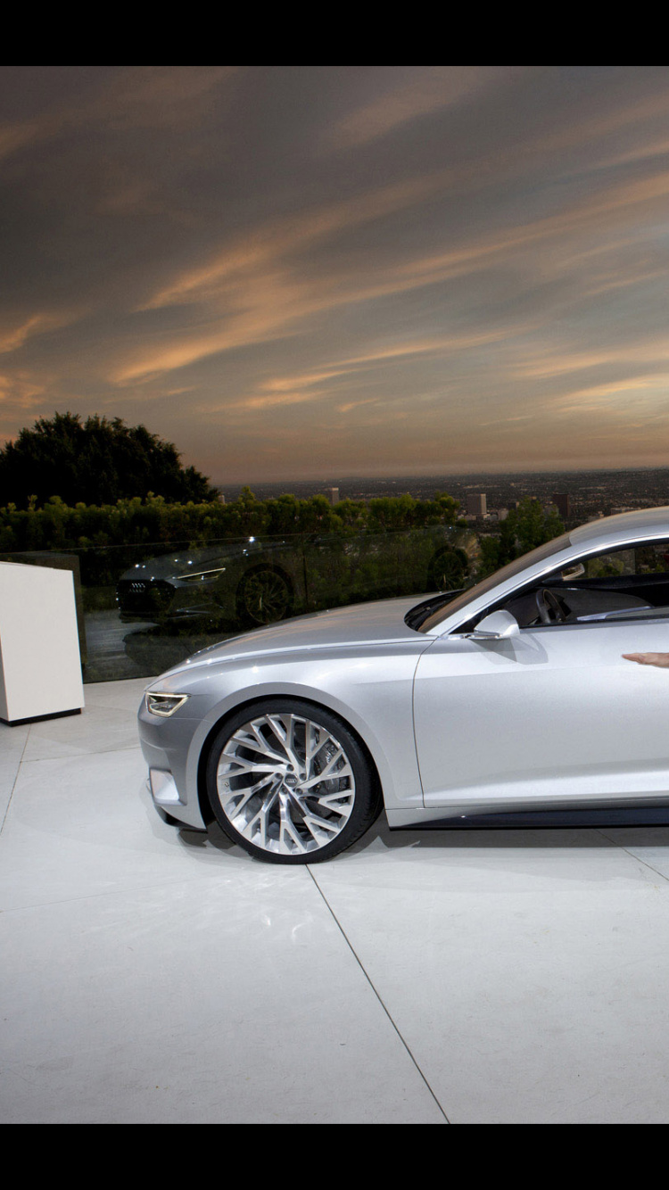 Mann in Schwarzer Jacke Und Schwarzer Hose Stützte Sich Auf Weißes Auto. Wallpaper in 750x1334 Resolution