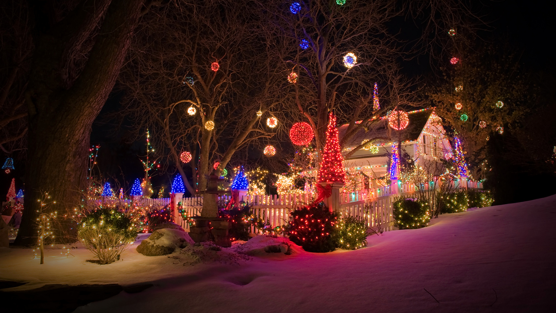 Les Lumières de Noël, Le Jour De Noël, Éclairage, Lumière, Nuit. Wallpaper in 1920x1080 Resolution