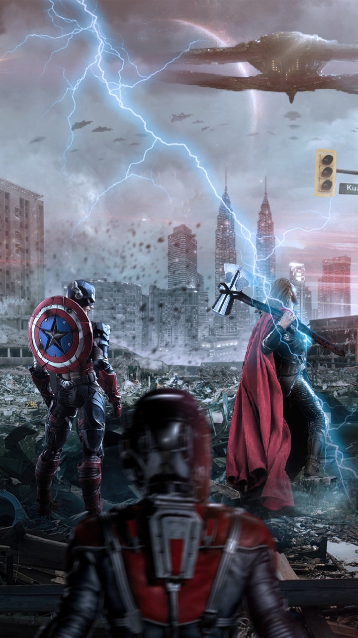 L'homme en Costume de Power Ranger Rouge et Noir Tenant un Tuyau D'incendie. Wallpaper in 720x1280 Resolution