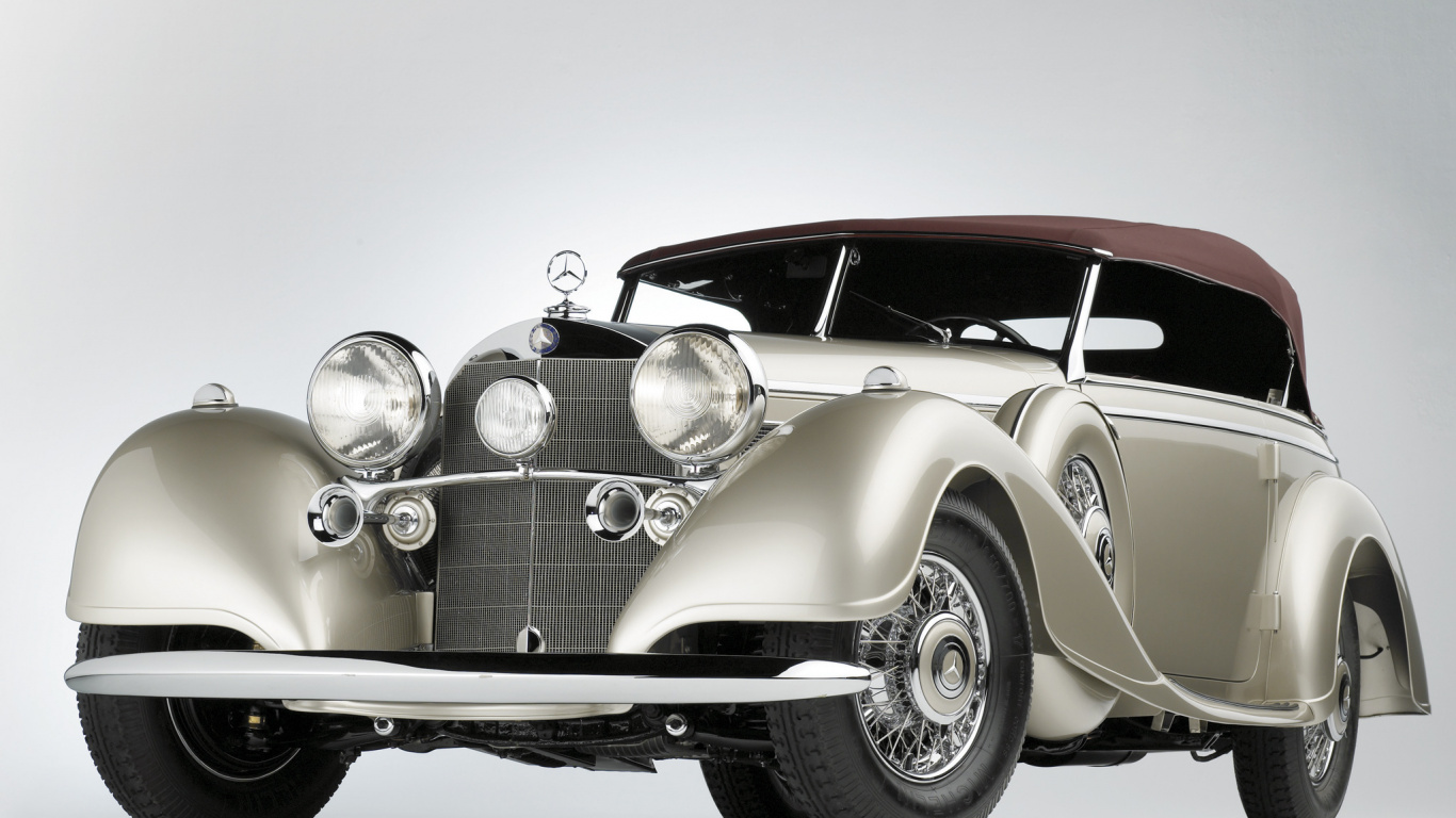 Voiture Vintage Blanche et Rouge. Wallpaper in 1366x768 Resolution