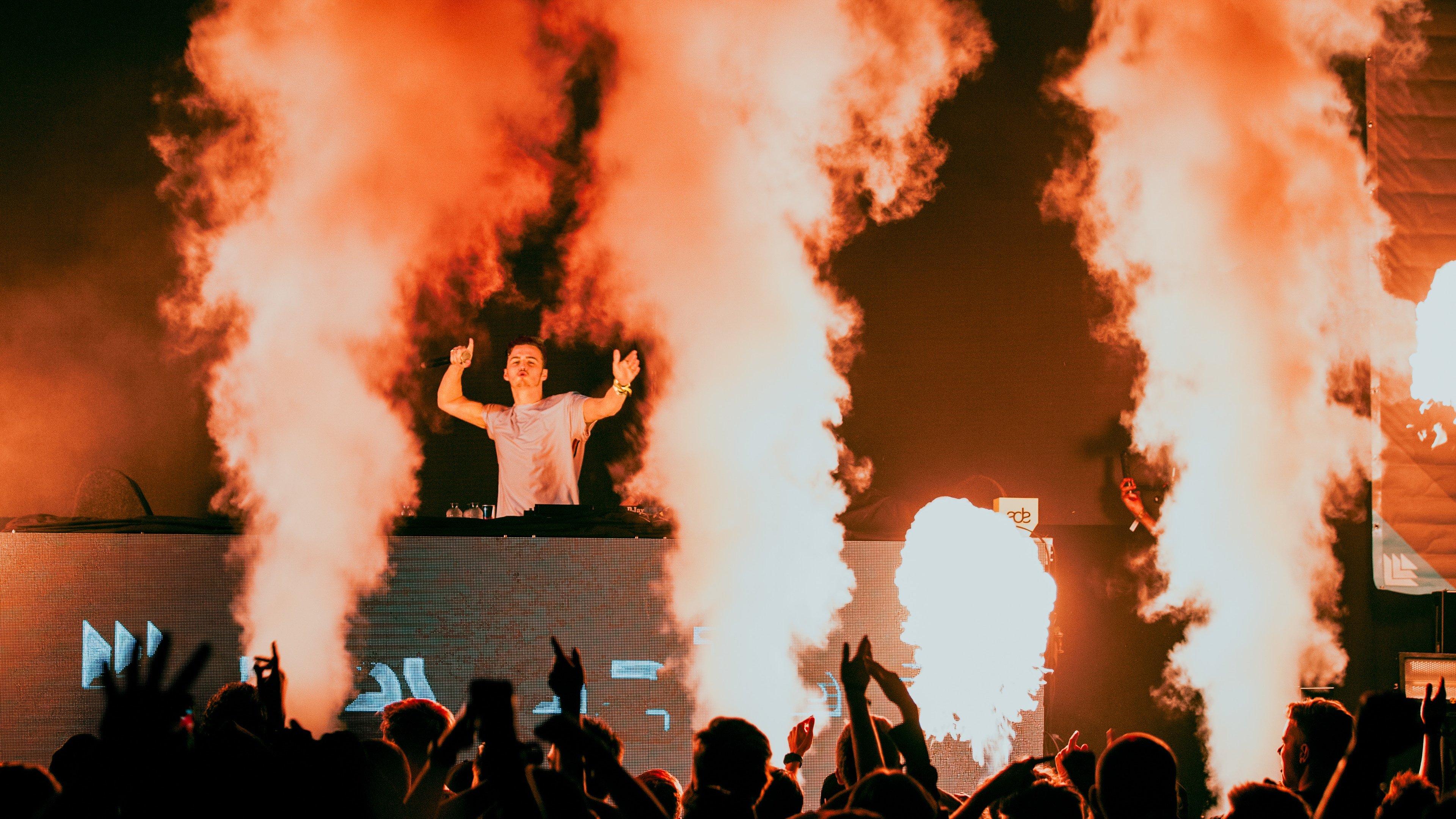 Party, Flame, Fire, Heat, Crowd. Wallpaper in 3840x2160 Resolution