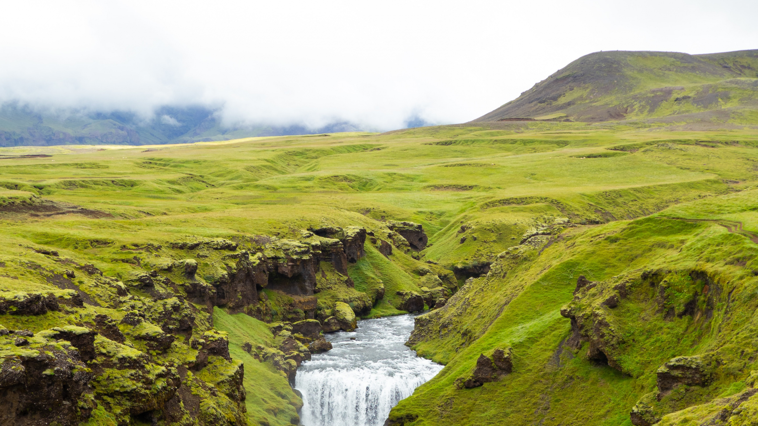 Skgafoss, 跌倒了, 高地, 荒野, 自然景观 壁纸 2560x1440 允许