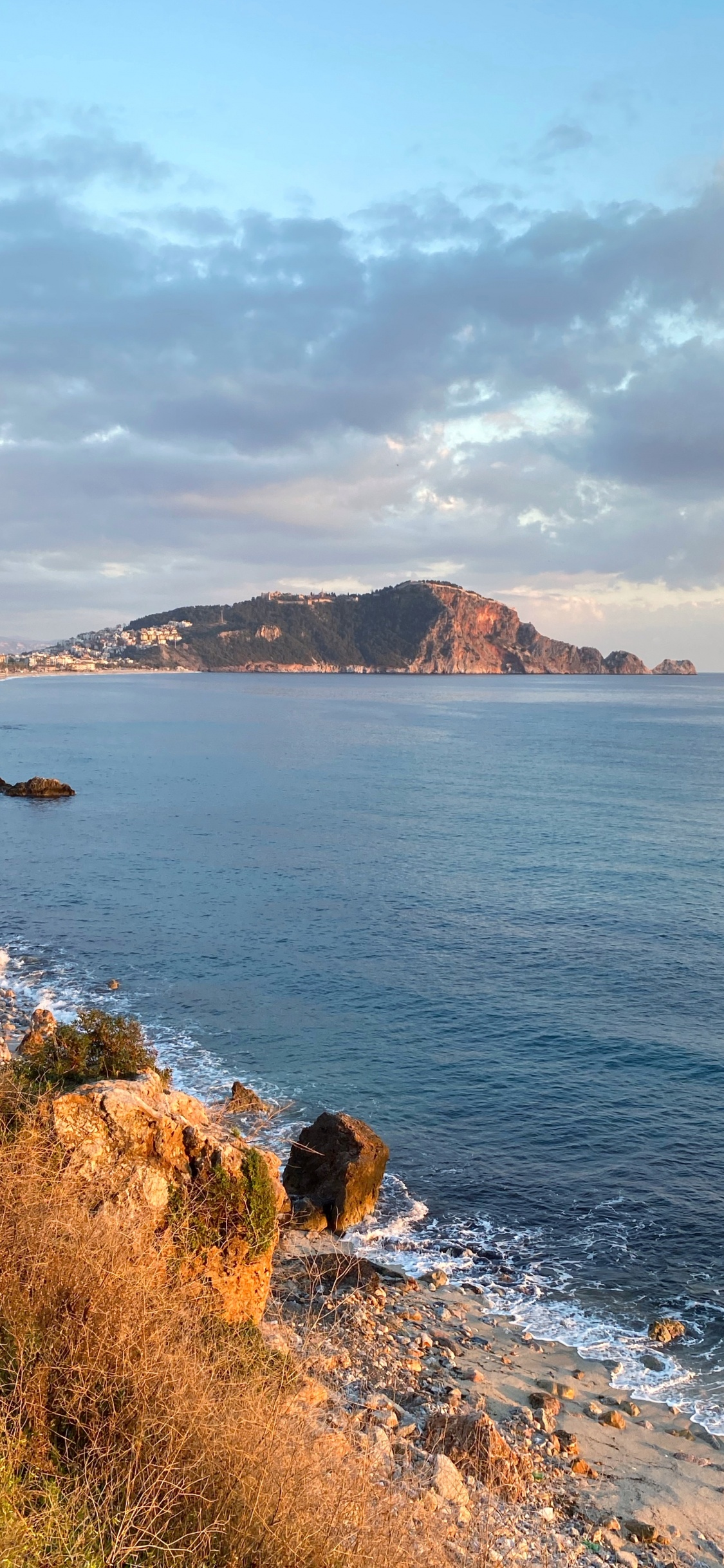 Kleopatra Strand, Wasser, Cloud, Azure, Naturlandschaft. Wallpaper in 1125x2436 Resolution