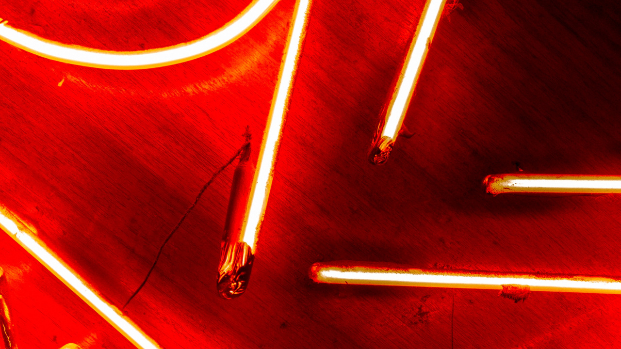 Silver Click Pen on Brown Wooden Table. Wallpaper in 1280x720 Resolution