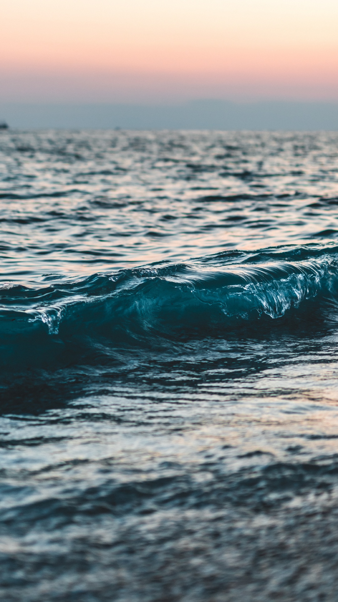 Apple, Wave, Body of Water, Sea, Wind Wave. Wallpaper in 1080x1920 Resolution