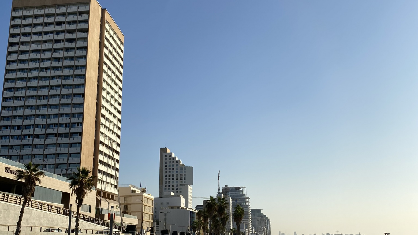 Torre de Bloques, Edificio, Área Urbana, el Diseño Urbano, Edificio Comercial. Wallpaper in 1366x768 Resolution