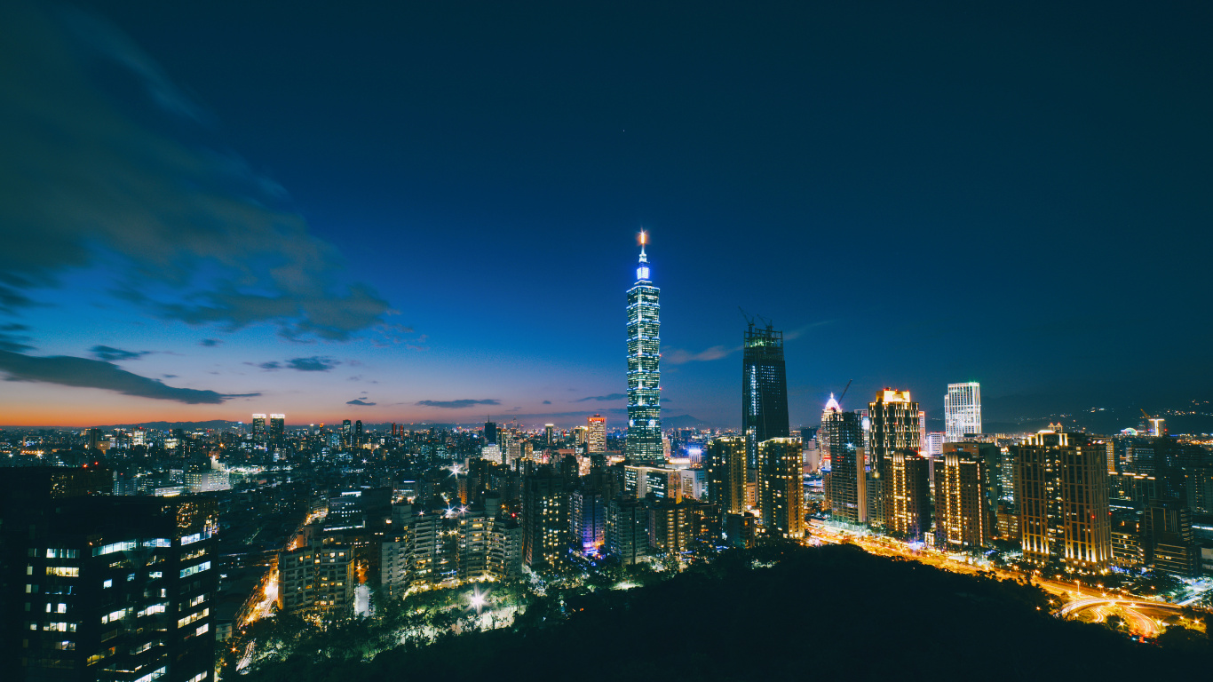 Skyline Der Stadt Bei Nacht Night. Wallpaper in 1366x768 Resolution