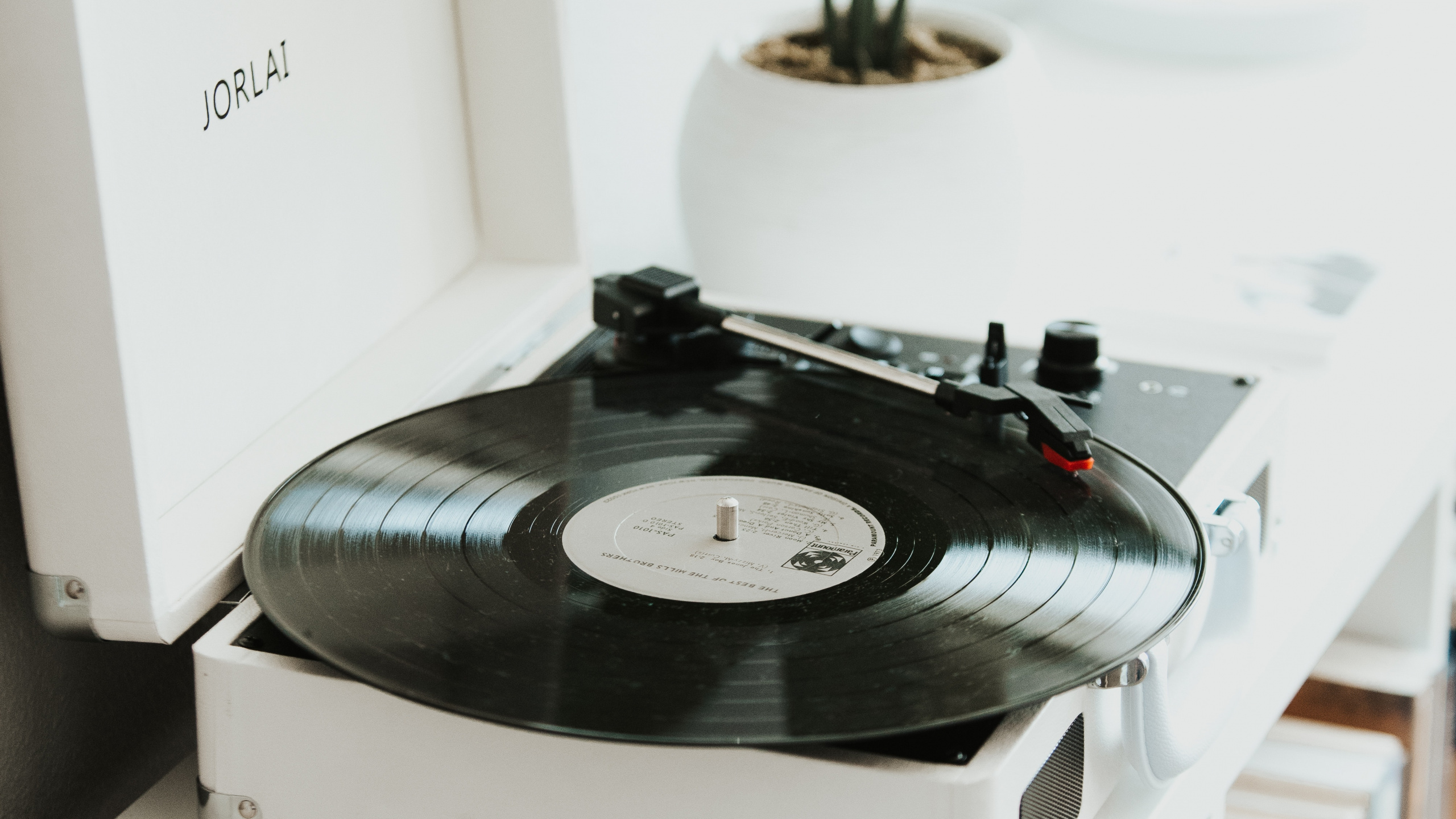 Phonograph Record, Electronics, Technology, Gramophone Record, Phonograph. Wallpaper in 2560x1440 Resolution