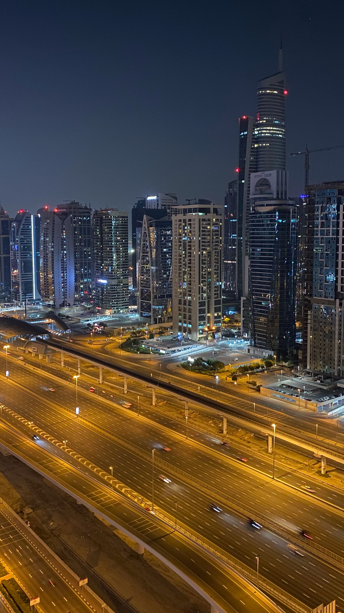 Carretera, Área Urbana, Urbe, Torre de Bloques, Infraestructura. Wallpaper in 1440x2560 Resolution